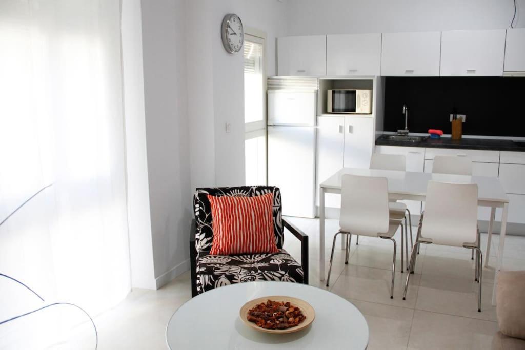 Cosy Apartment / Literally At The Foot Of Alhambra Granada Ngoại thất bức ảnh